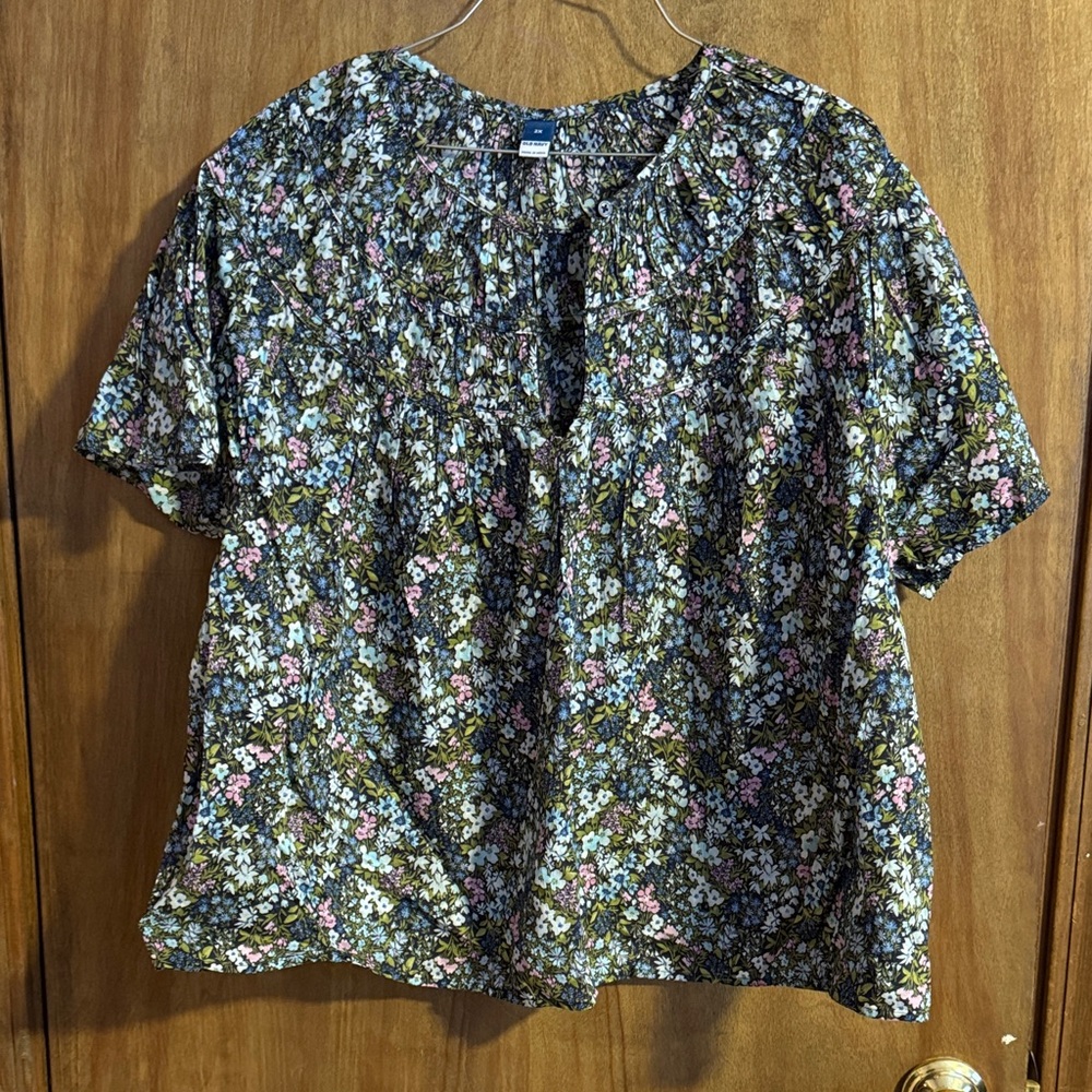 Old Navy Multicolor Floral Blouse